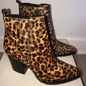 NWT Marc Fisher Size 8.5 Brown Multi Pony Booties